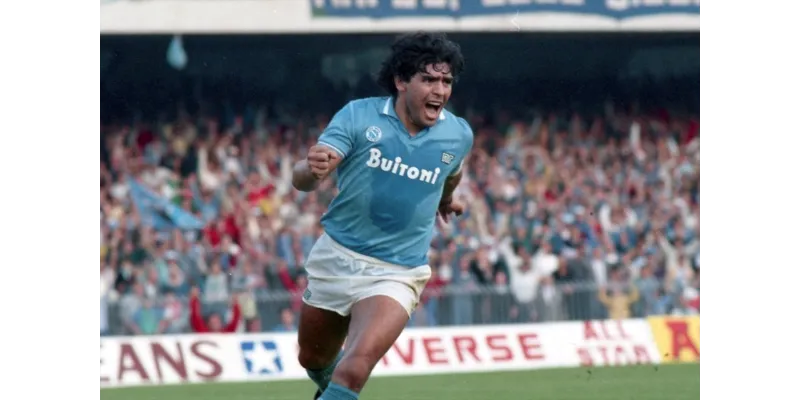 Tiểu sử của Diego Maradona và Huyền thoại bóng đá