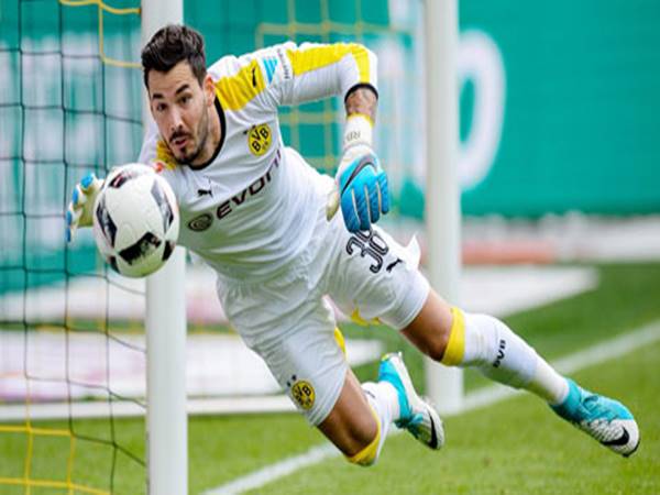 Tầm ảnh hưởng thủ môn Dortmund